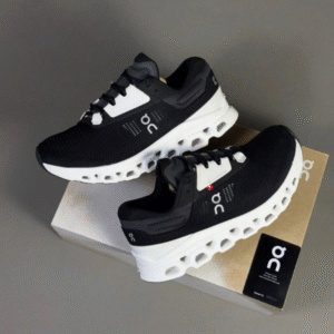 On Cloud Stratus V3 Running