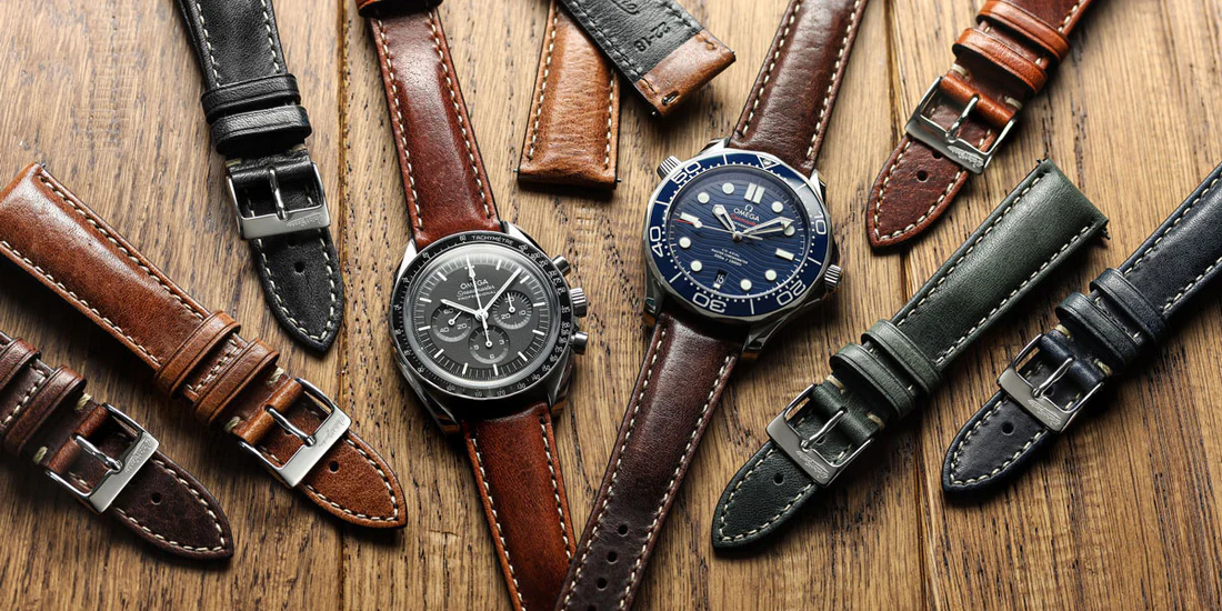 choose a wright Leather Strap Men's Watch